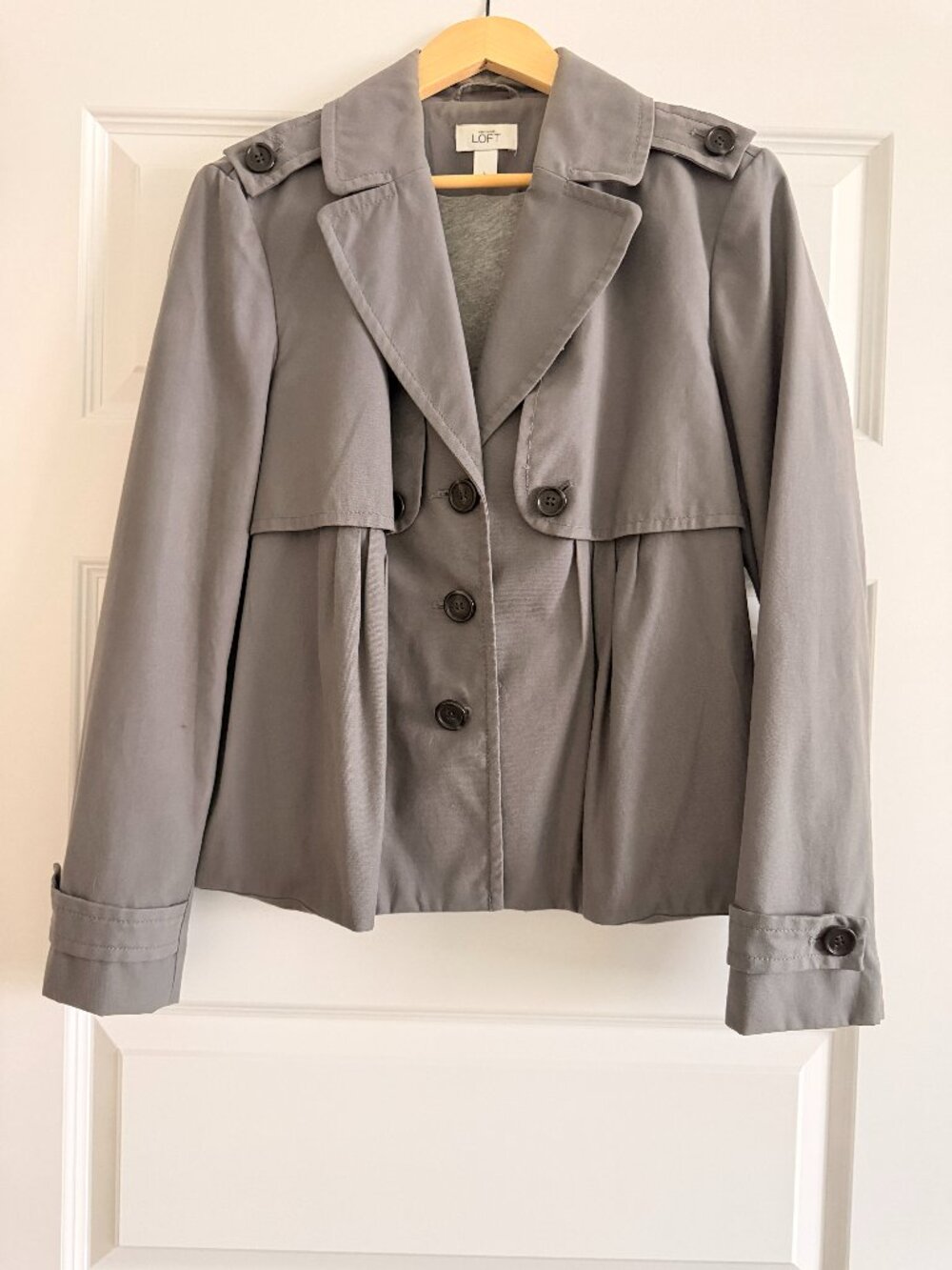 LOFT Grey Cropped Trench Jacket - Size Large